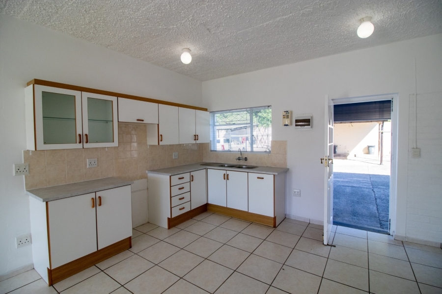 2 Bedroom Property for Sale in Bonza Bay Eastern Cape